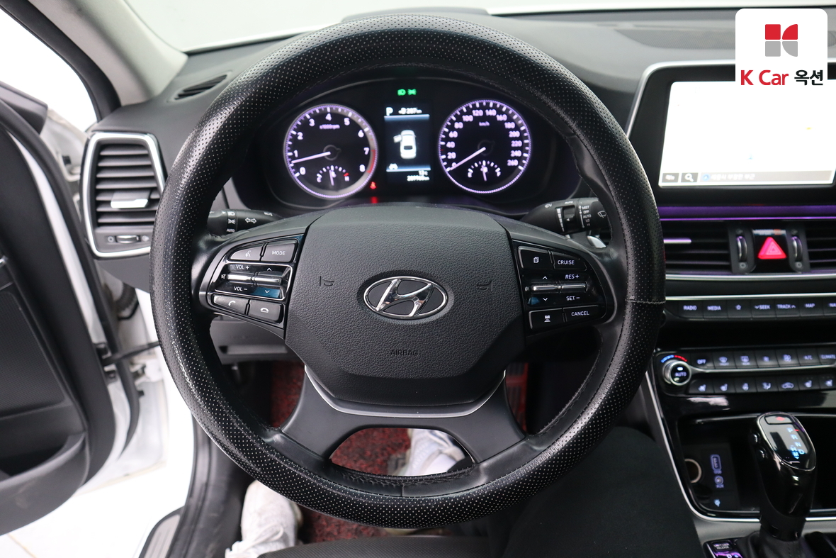 هيونداي أزيرا 2018 - صورة 10