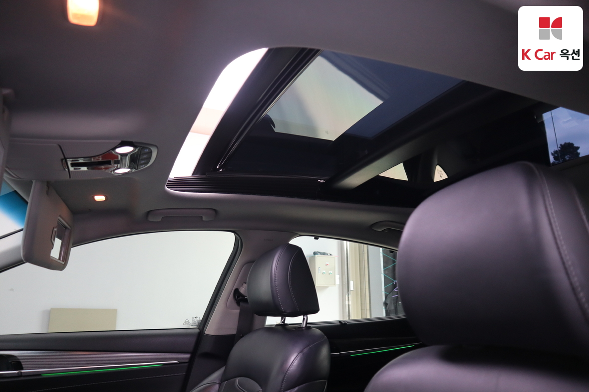 هيونداي أزيرا 2018 - صورة 23