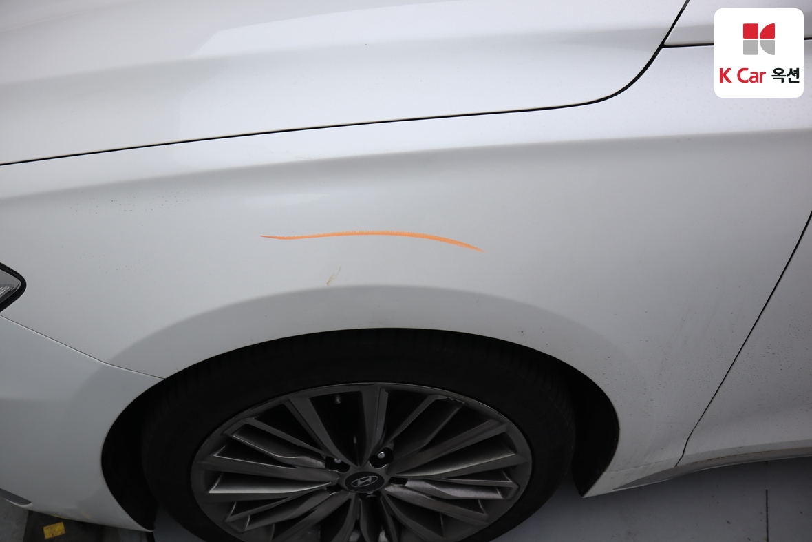 هيونداي أزيرا 2018 - صورة 41