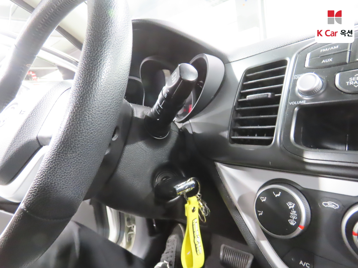 Kia Morning 2012 - Image 11