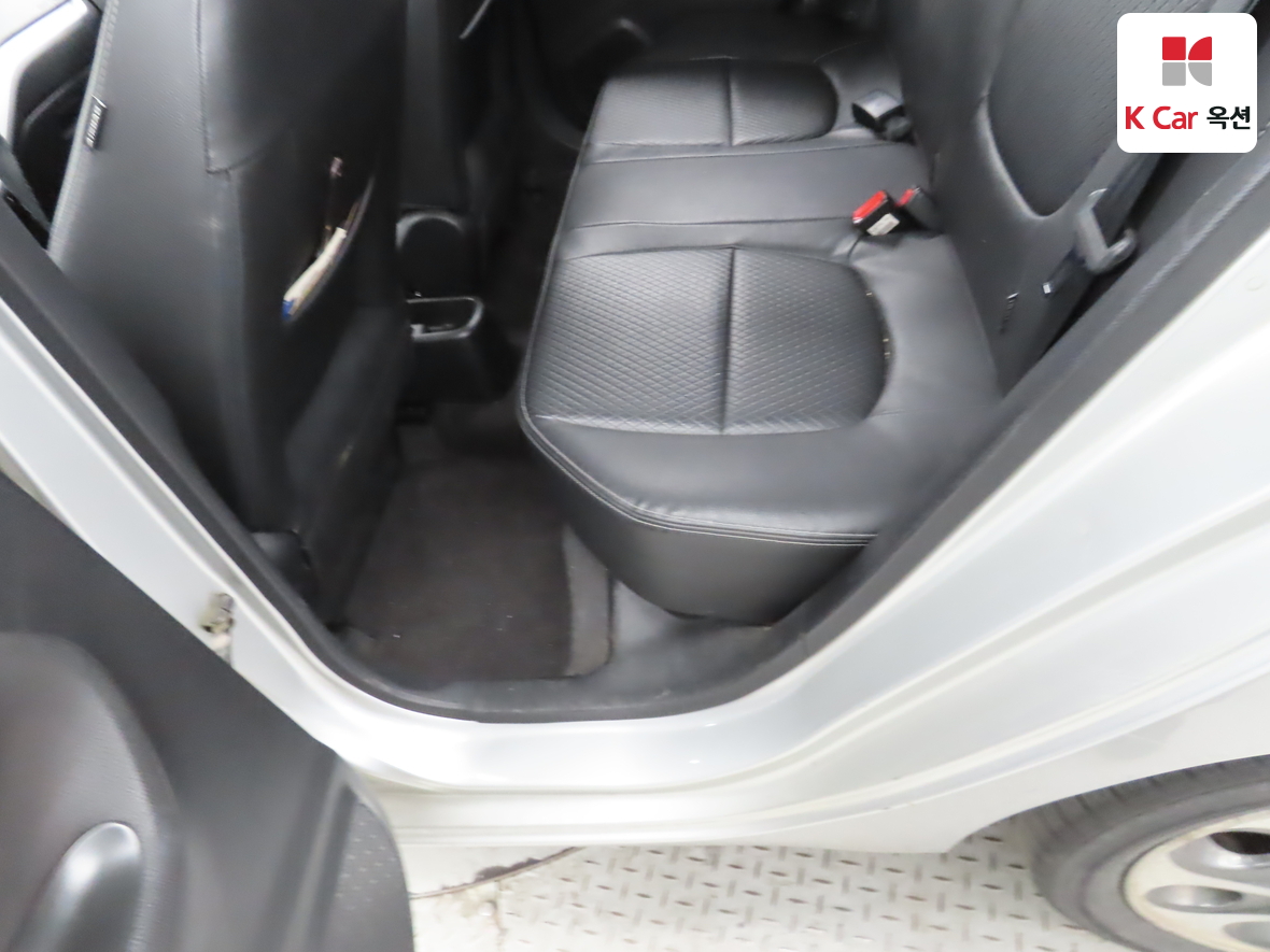 Kia Morning 2012 - Image 23