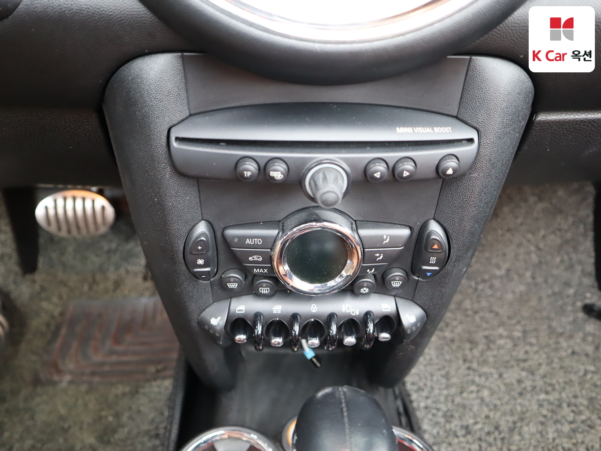 BMW MINI 2012 - Image 15