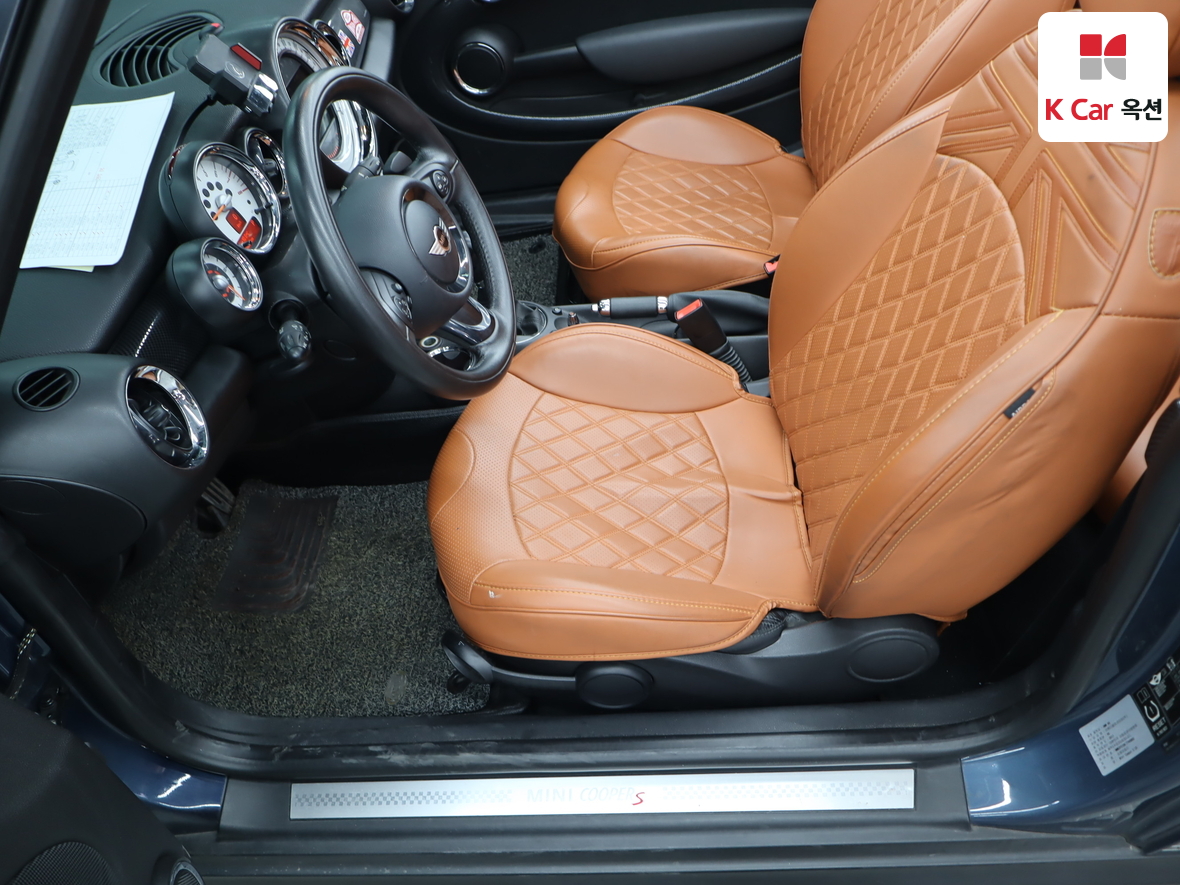 BMW MINI 2012 - Image 18