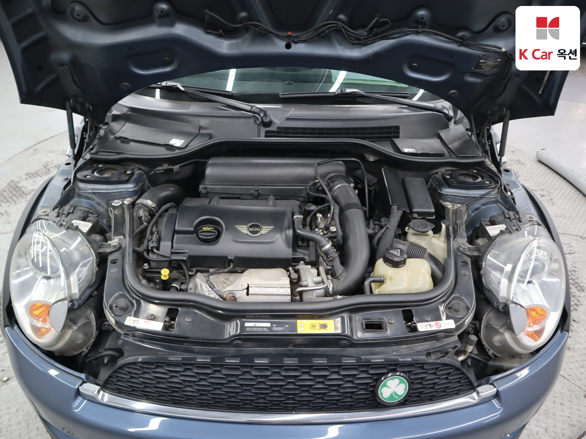 BMW MINI 2012 - Image 27