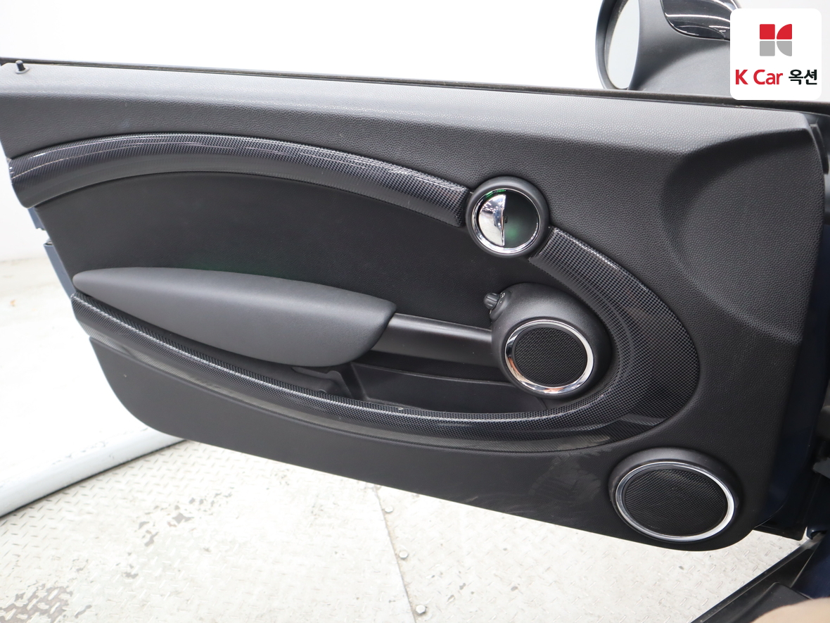 BMW MINI 2012 - Image 8