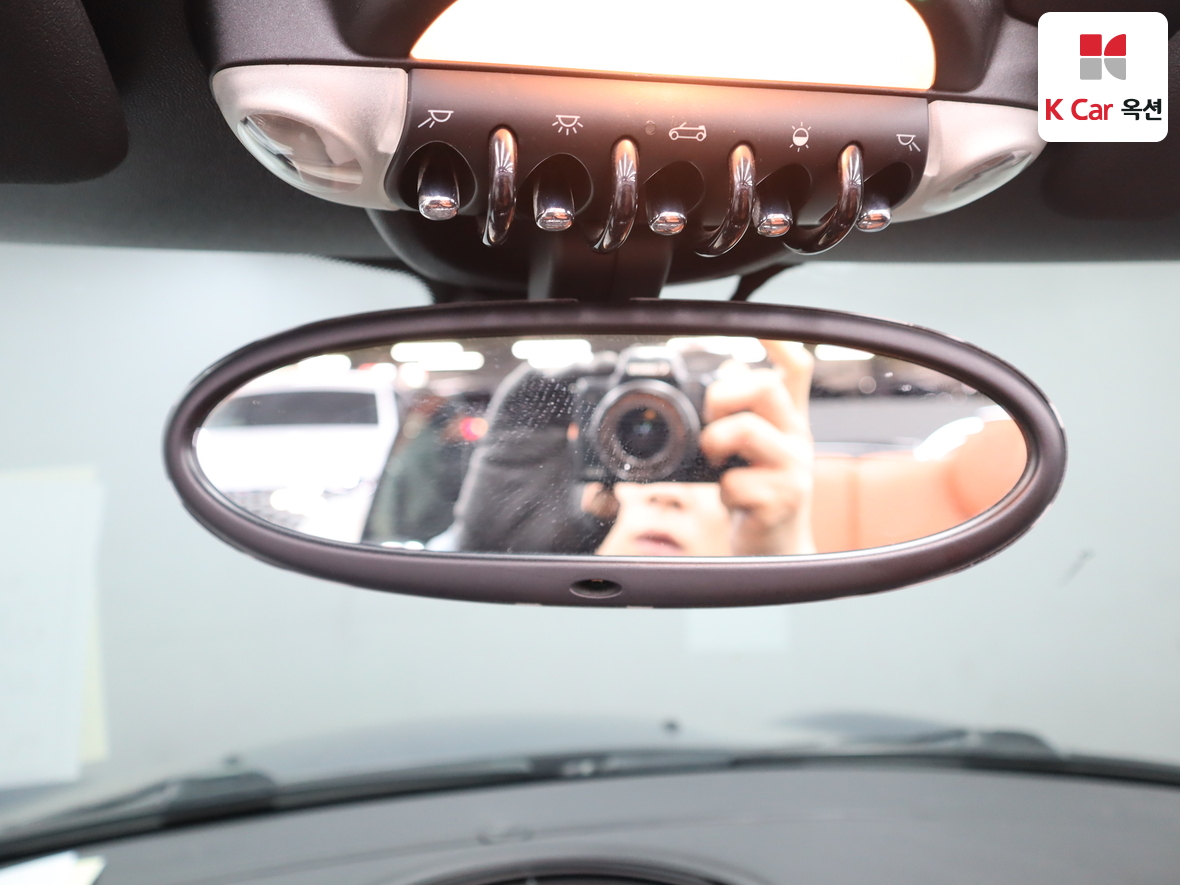 BMW MINI 2012 - Image 13