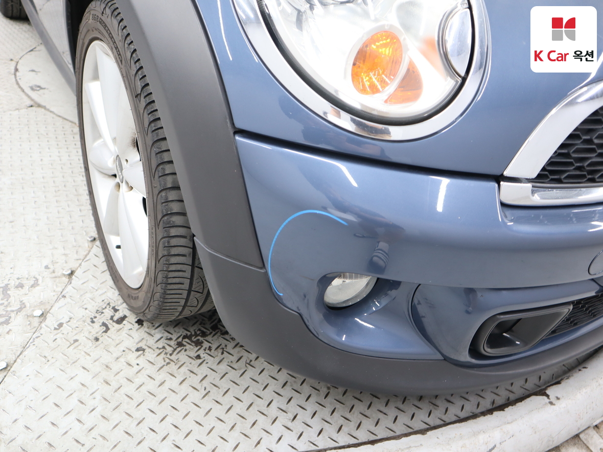 BMW MINI 2012 - Image 30