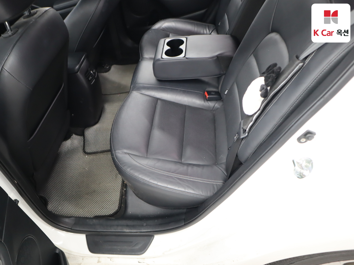 Kia K3 2015 - Image 22