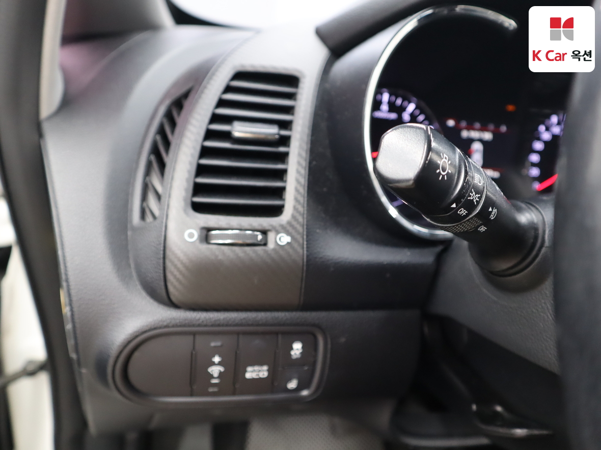 Kia K3 2015 - Image 9