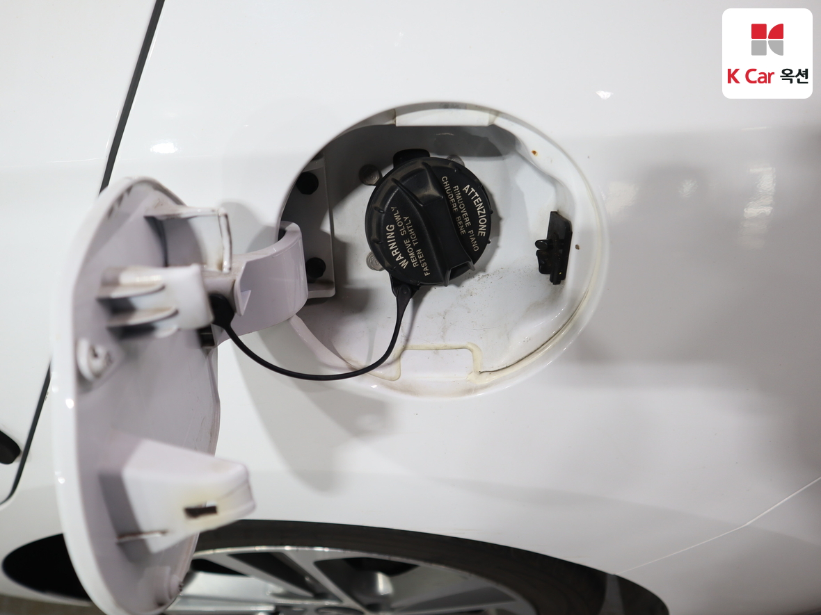 Hyundai Elantra 2018 - Image 23