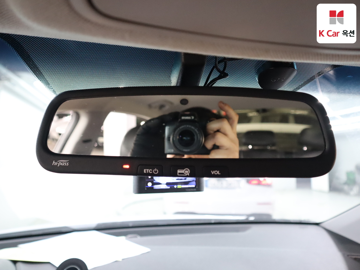 Hyundai Elantra 2018 - Image 13