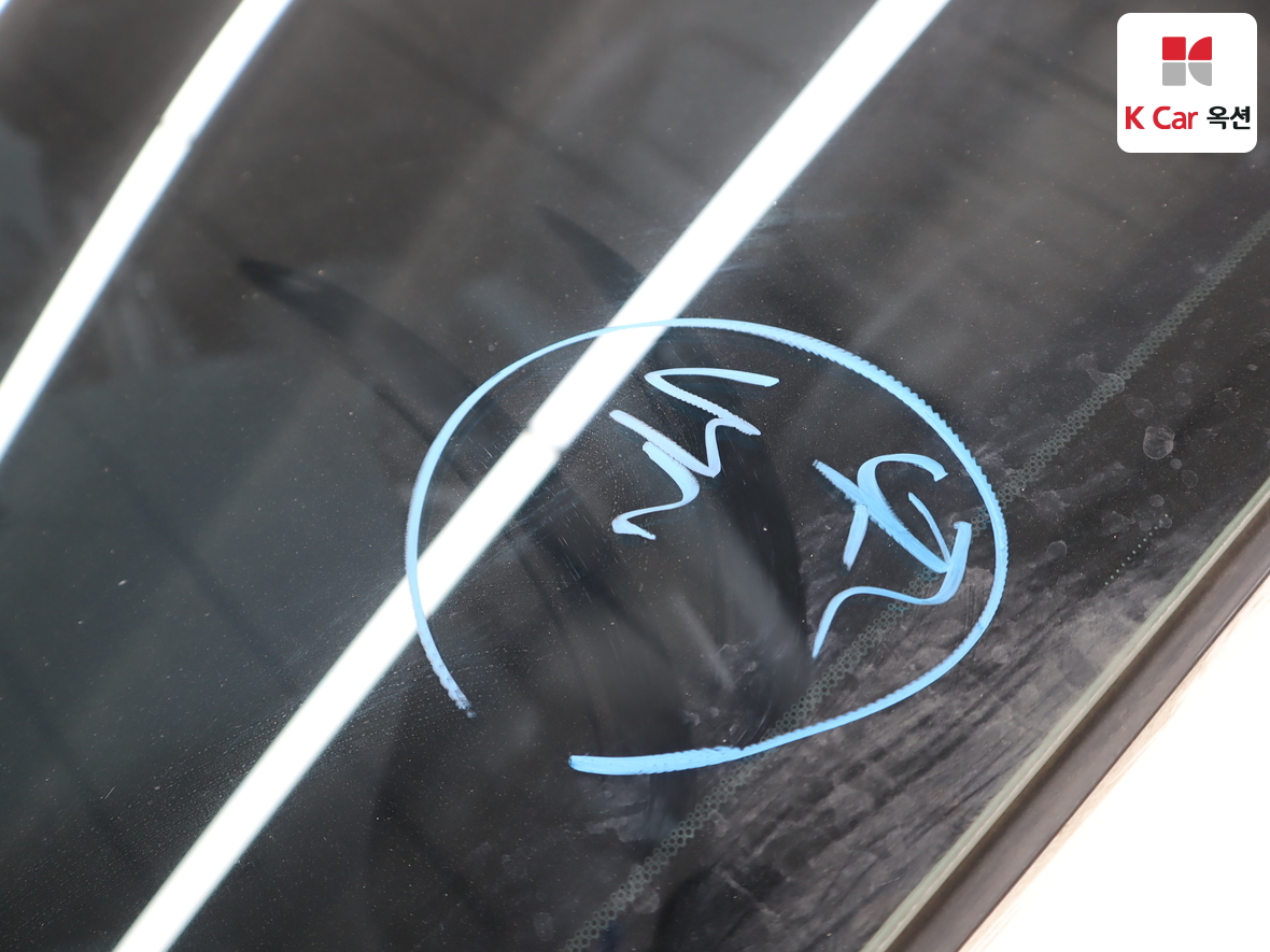 Hyundai Elantra 2018 - Image 32