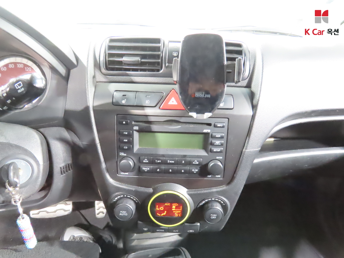 Kia Morning 2011 - Image 6