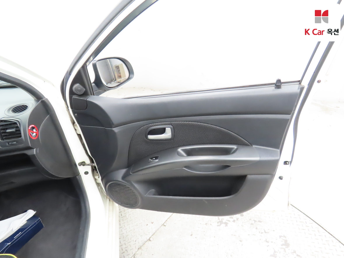 Kia Morning 2011 - Image 29