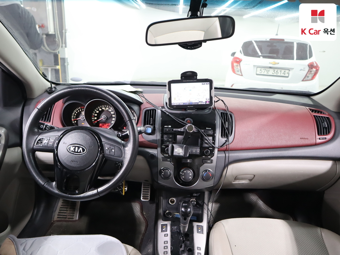 Kia Forte 2009 - Image 3