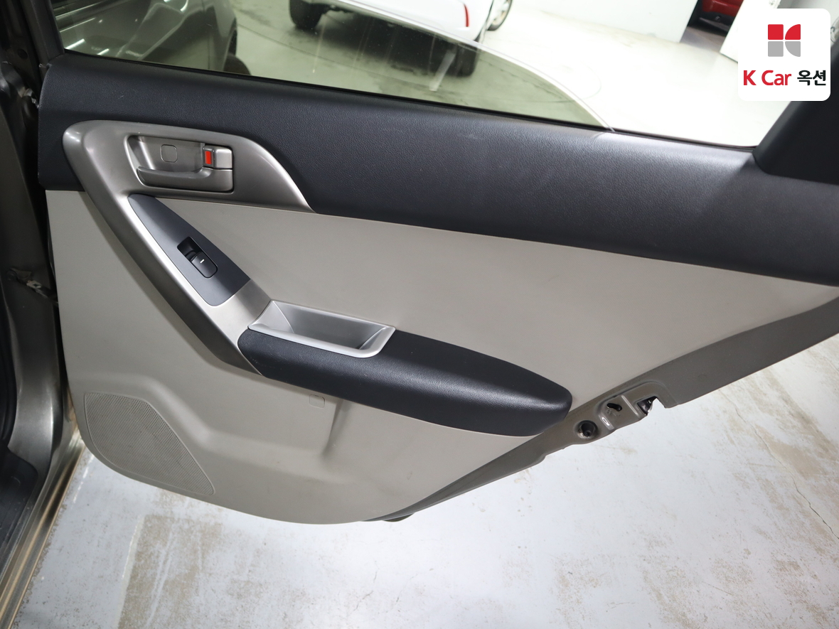 Kia Forte 2009 - Image 25