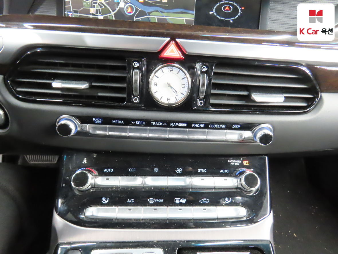 هيونداي جينيسيس EQ900 2016 - صورة 15