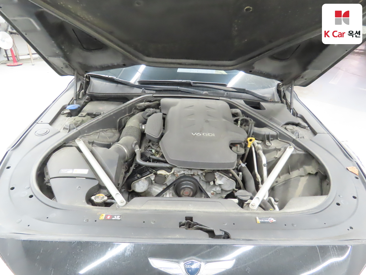 هيونداي جينيسيس EQ900 2016 - صورة 35