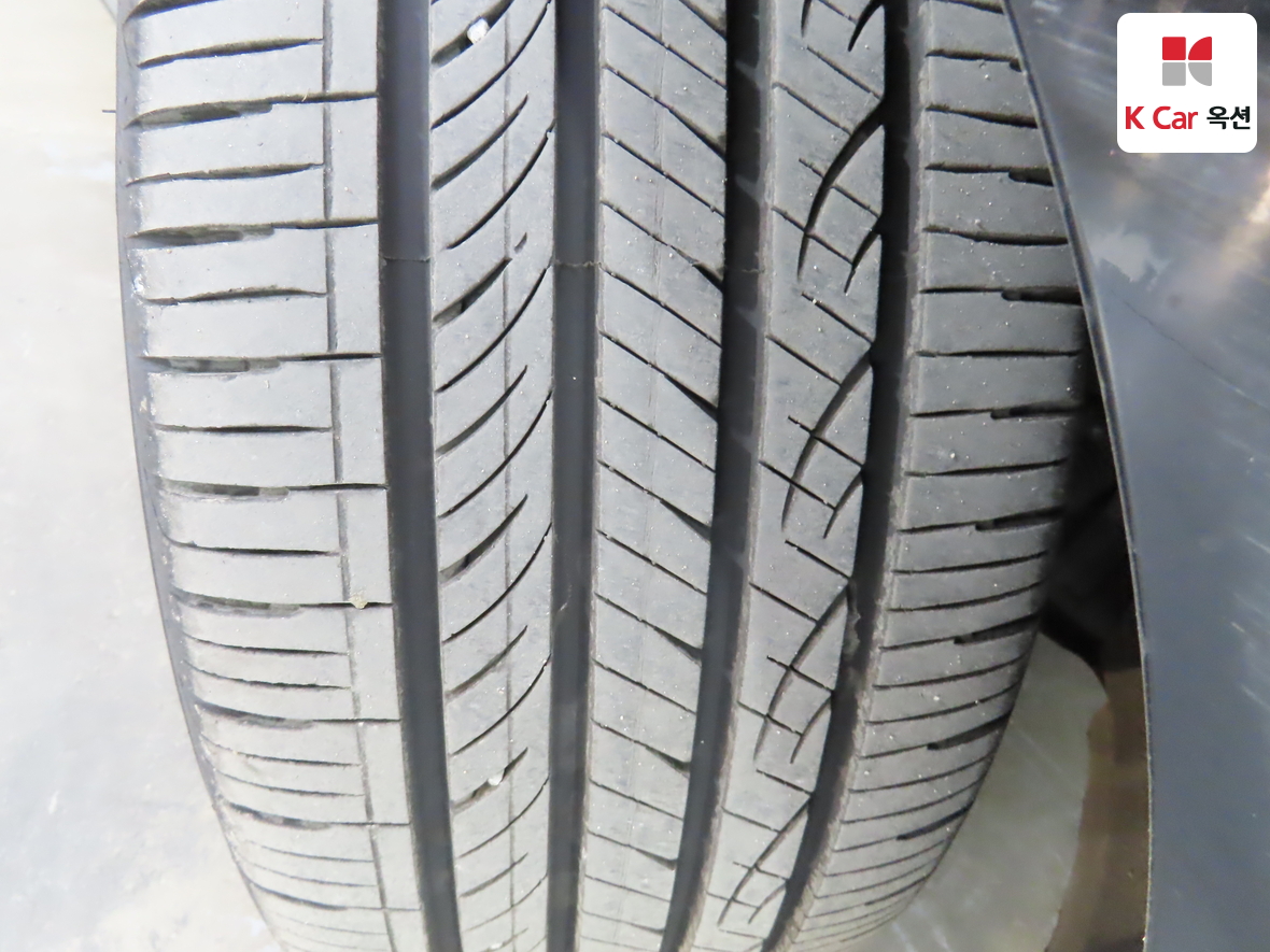 هيونداي جينيسيس EQ900 2016 - صورة 34