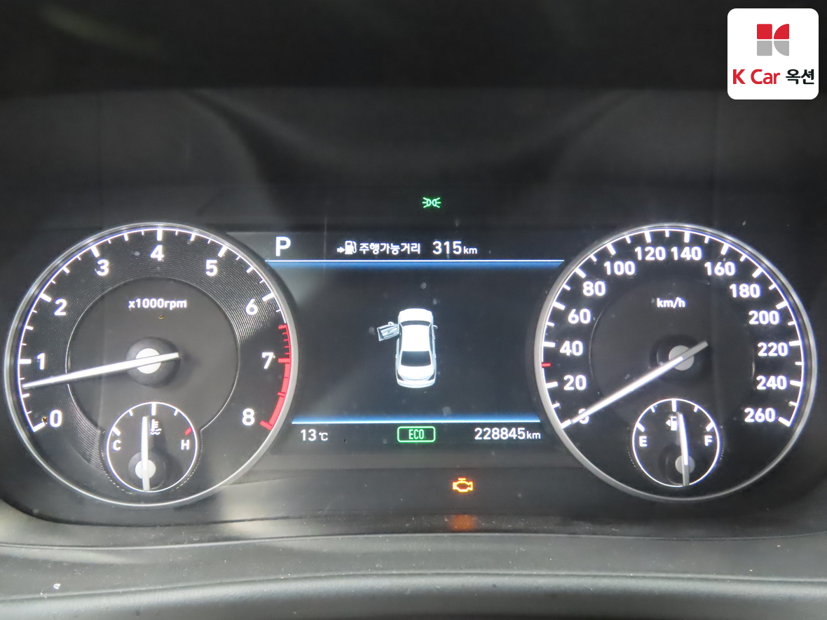 هيونداي جينيسيس EQ900 2016 - صورة 5