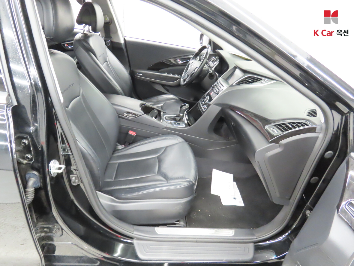 Hyundai AZERA 2016 - Image 31