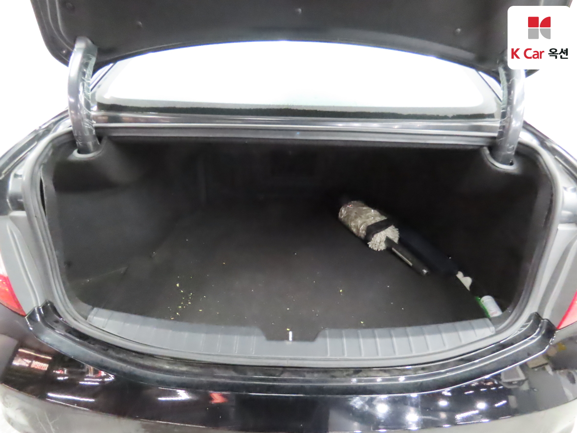 Hyundai AZERA 2016 - Image 27