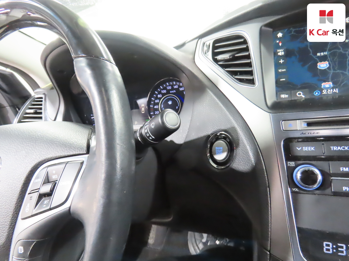 Hyundai AZERA 2016 - Image 11