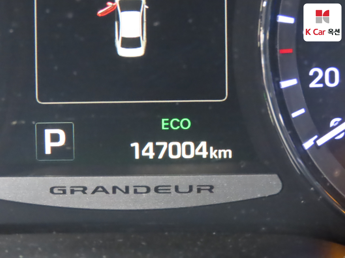 Hyundai AZERA 2016 - Image 4