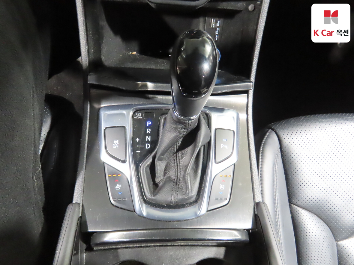 Hyundai AZERA 2016 - Image 17