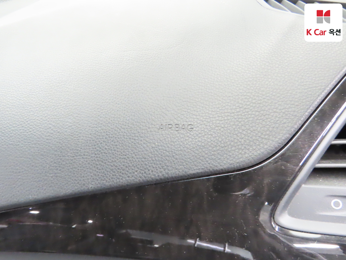 Hyundai AZERA 2016 - Image 32