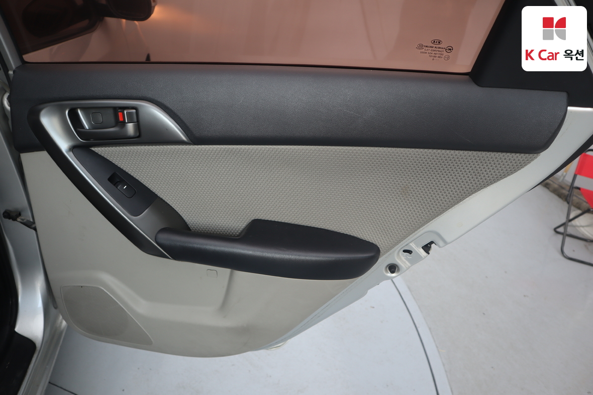 كيا فورتي 2010 - صورة 24