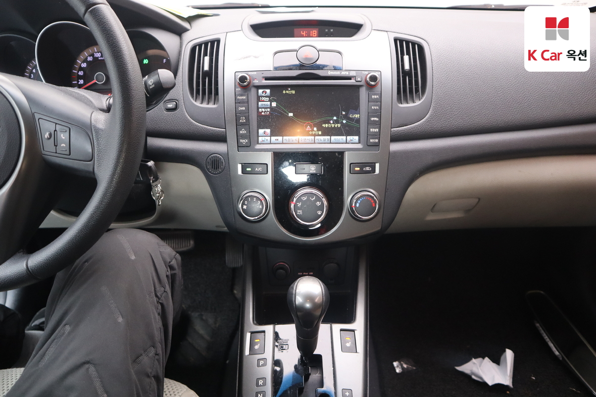 كيا فورتي 2010 - صورة 6