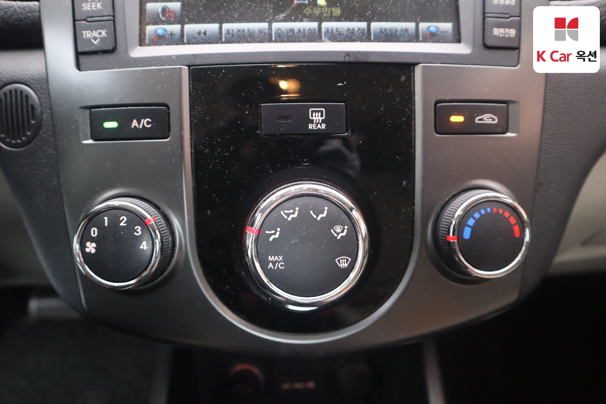 كيا فورتي 2010 - صورة 14