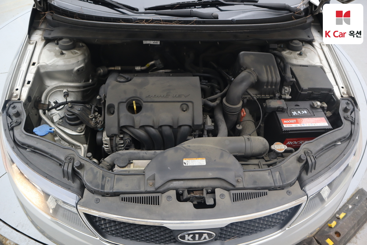 كيا فورتي 2010 - صورة 30