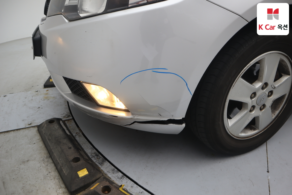 كيا فورتي 2010 - صورة 35