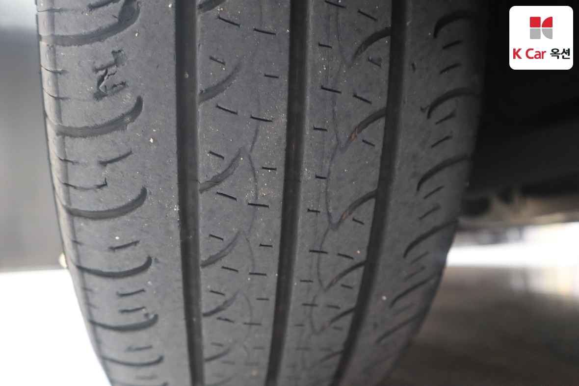 كيا فورتي 2010 - صورة 29