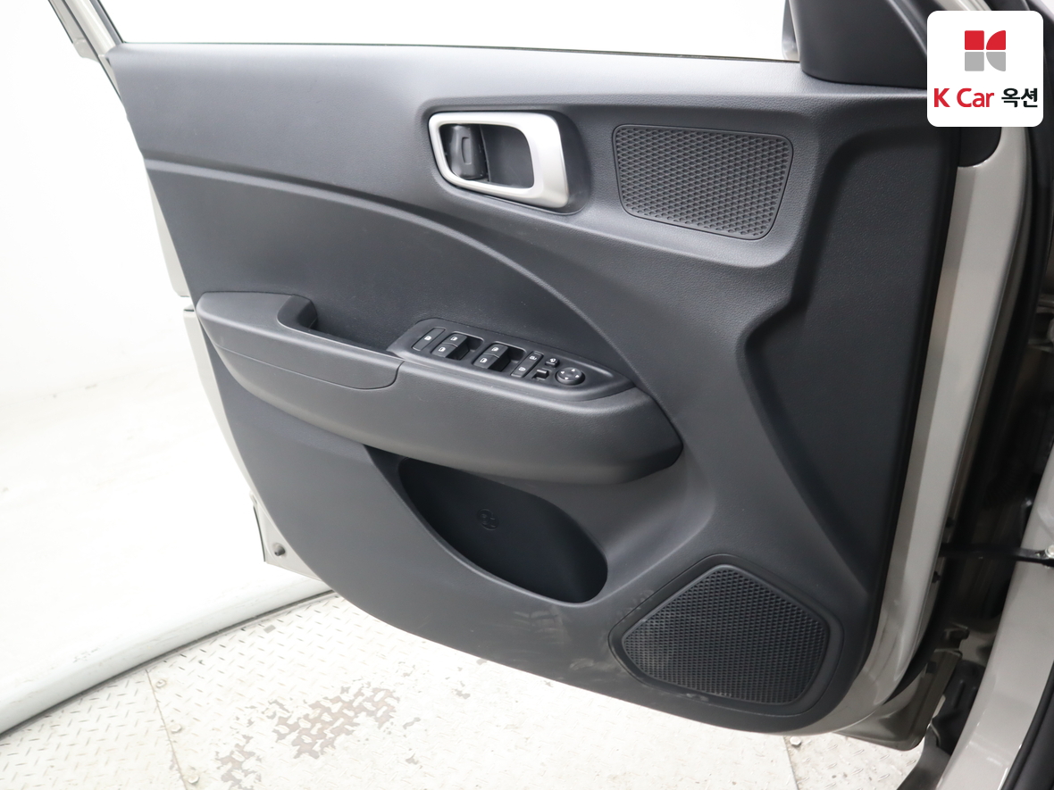 Hyundai Venue 2021 - Image 8