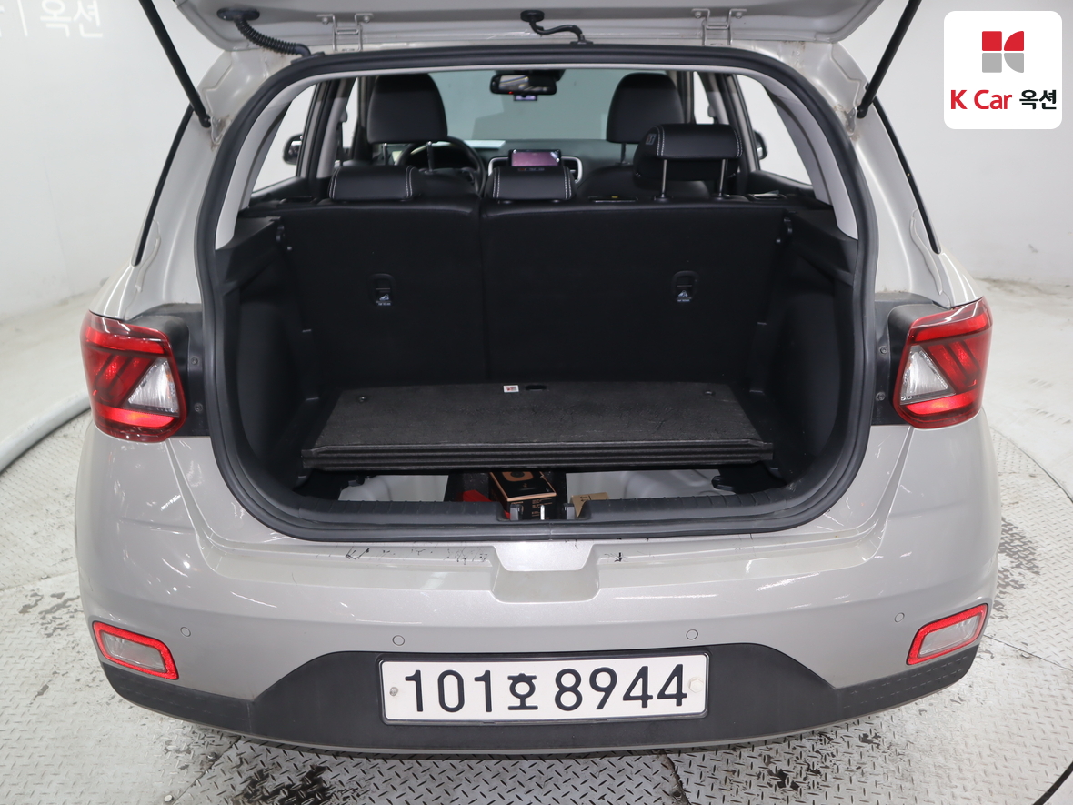 Hyundai Venue 2021 - Image 24