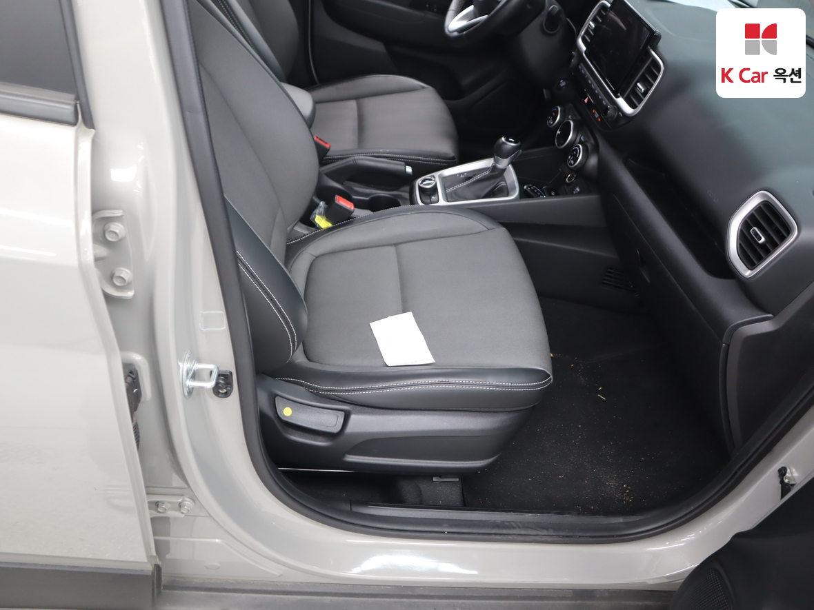 Hyundai Venue 2021 - Image 29