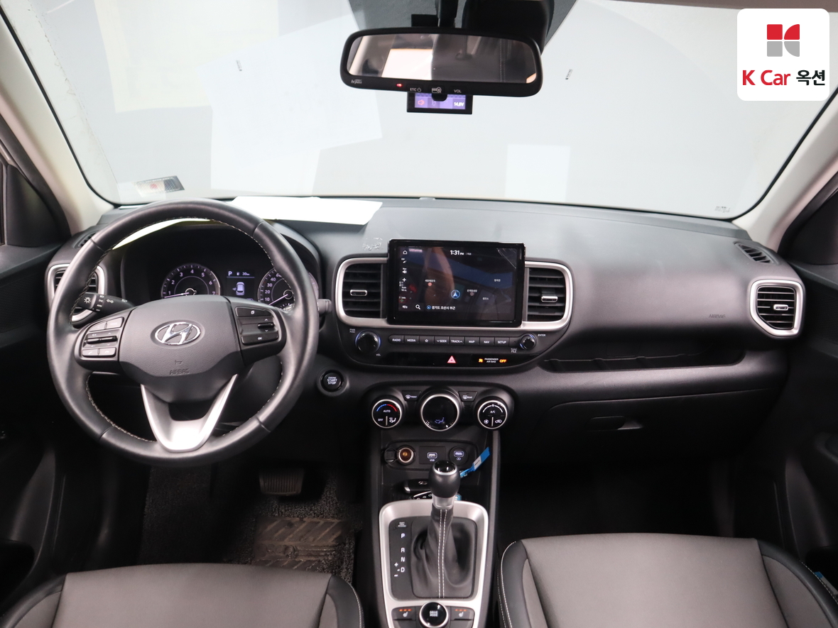 Hyundai Venue 2021 - Image 3