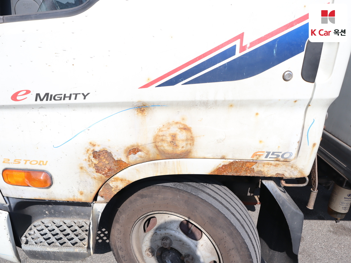 Hyundai Mighty 2010 - Image 31