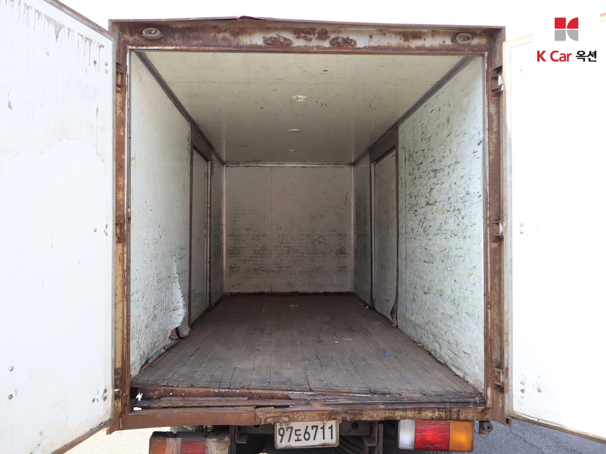 Hyundai Mighty 2010 - Image 37