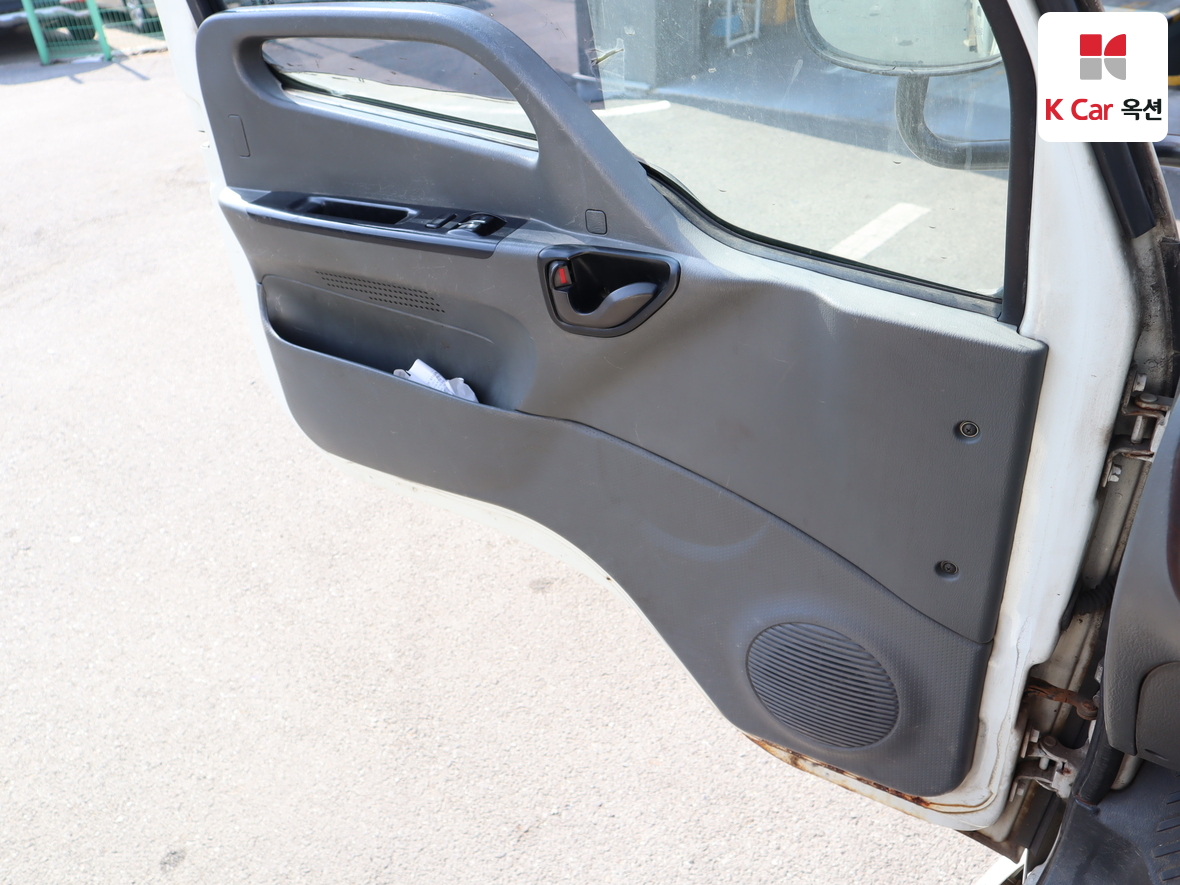 Hyundai Mighty 2010 - Image 8