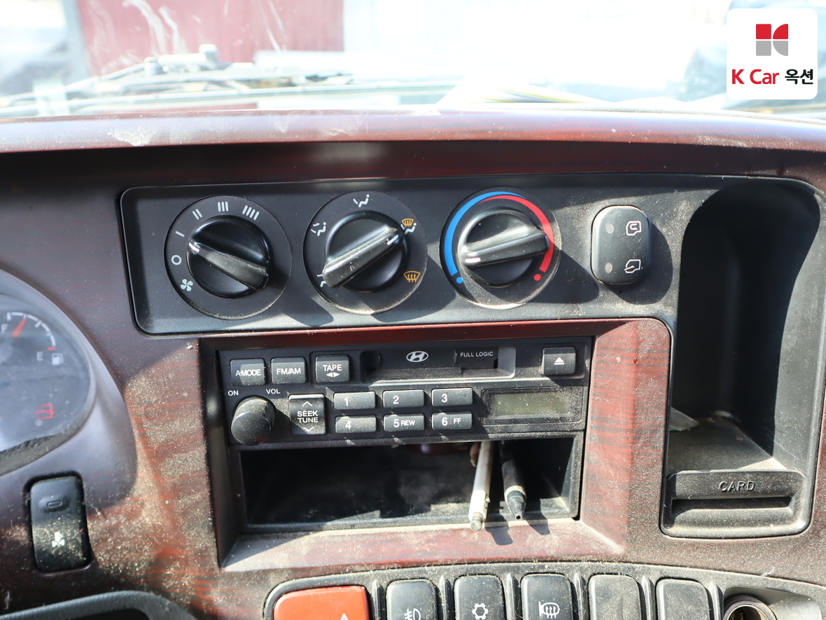 Hyundai Mighty 2010 - Image 14