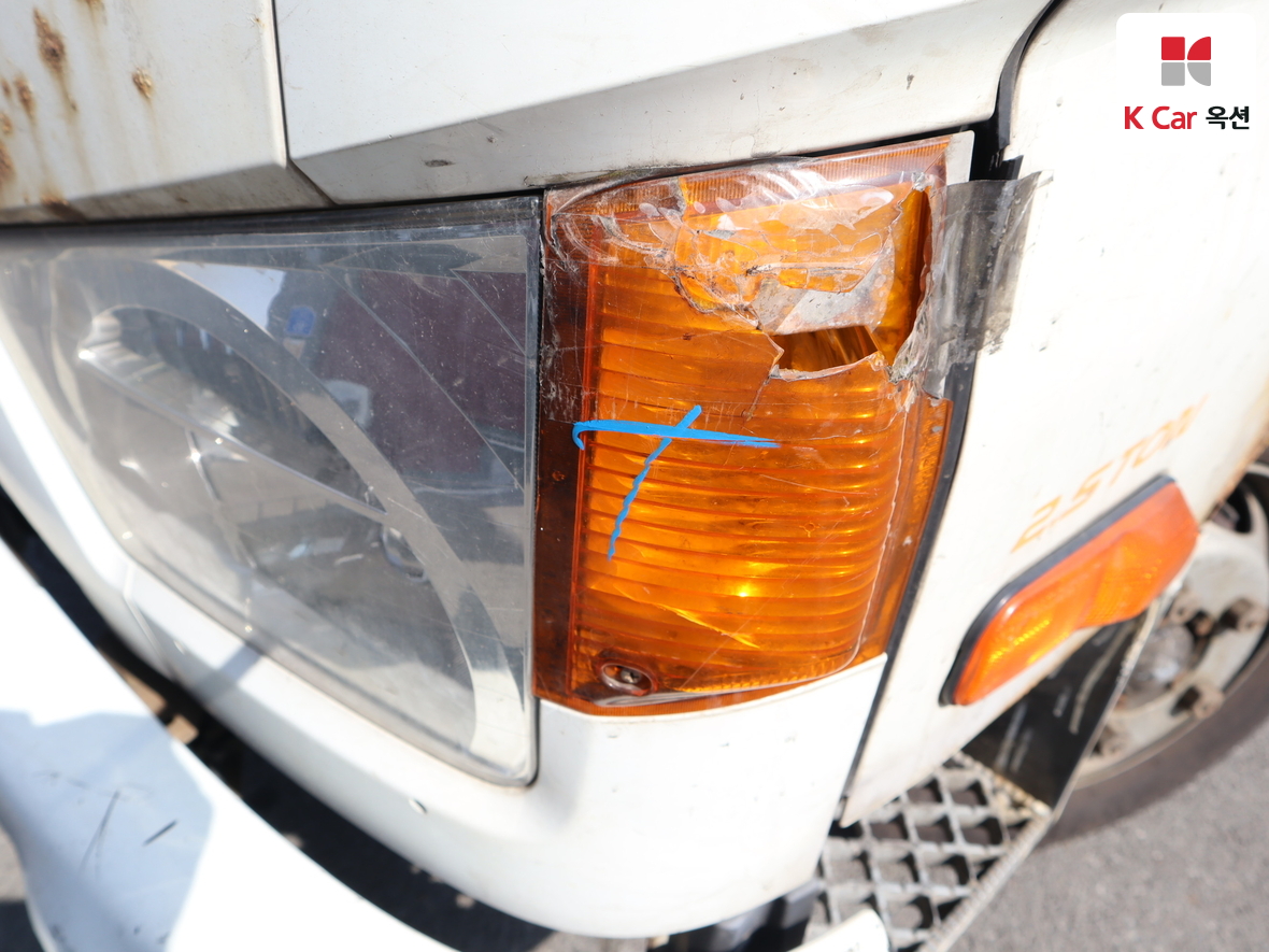 Hyundai Mighty 2010 - Image 30