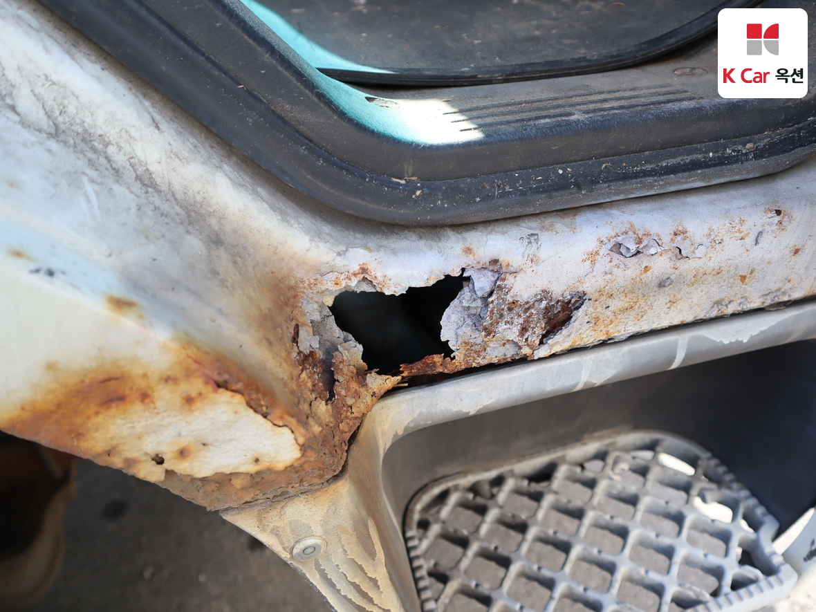 Hyundai Mighty 2010 - Image 33