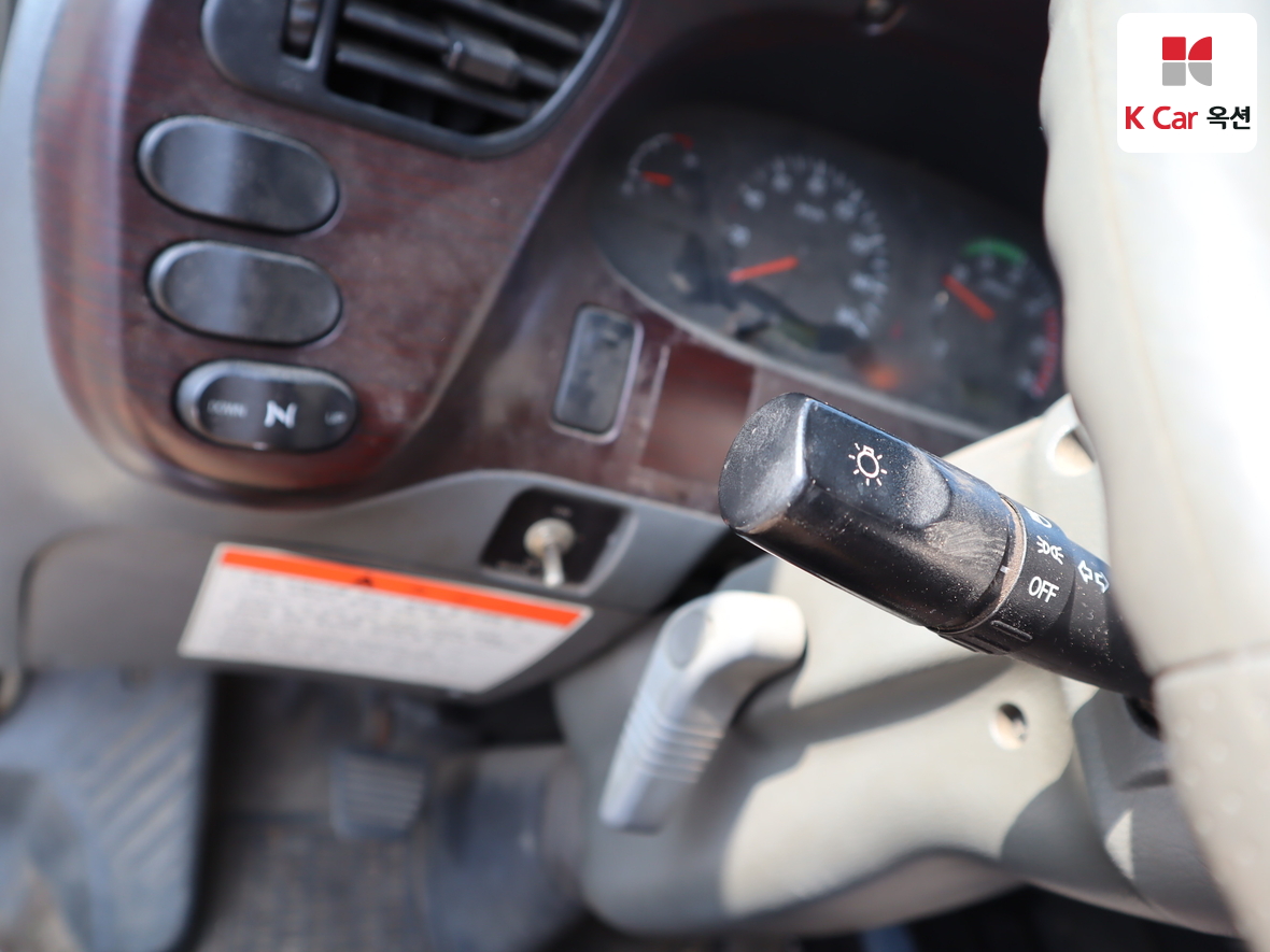 Hyundai Mighty 2010 - Image 9