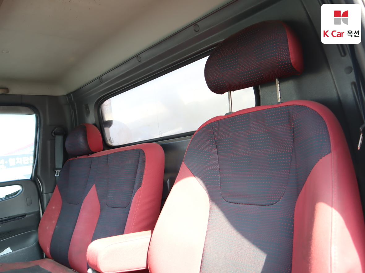 Hyundai Mighty 2010 - Image 18