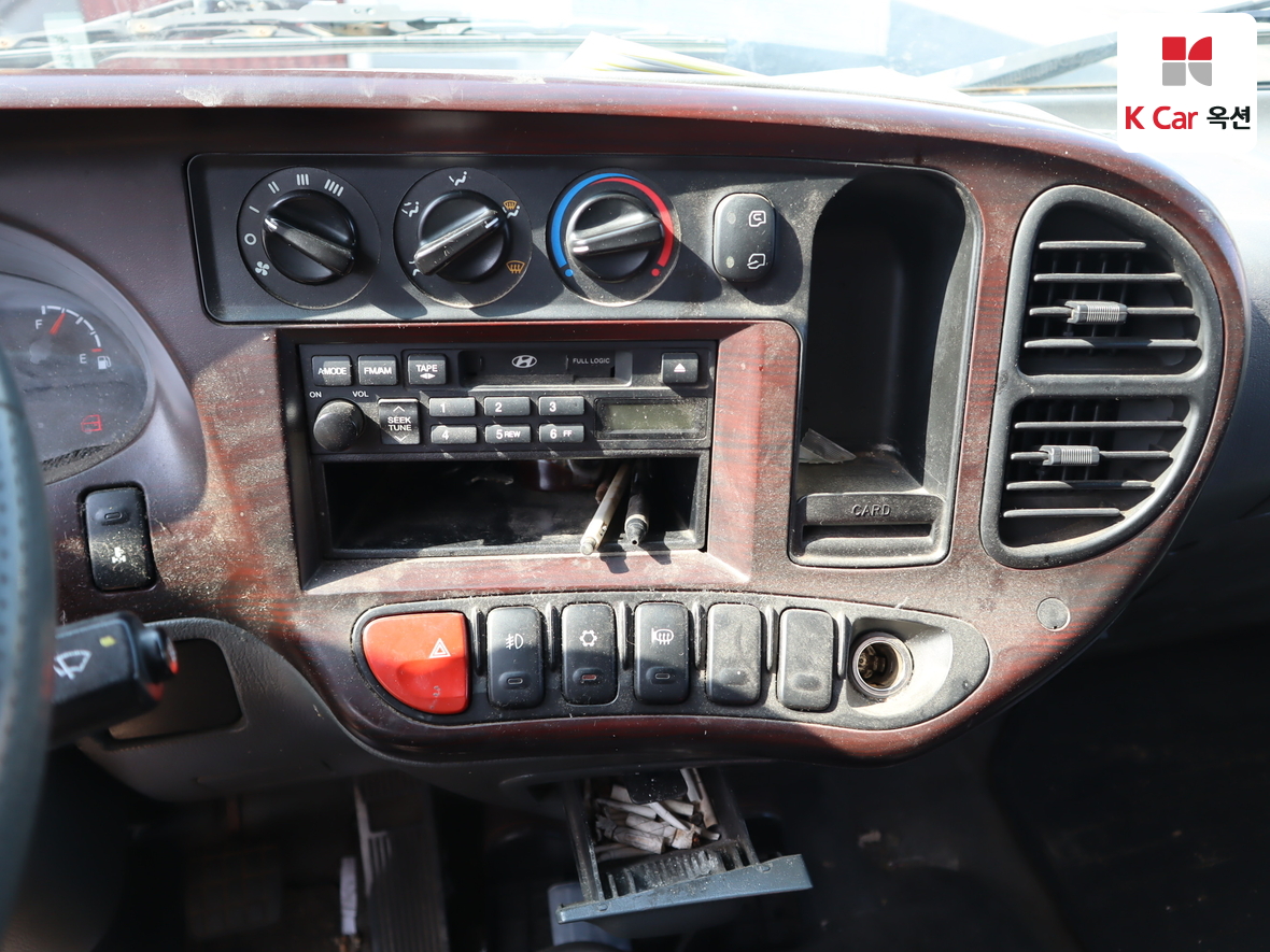 Hyundai Mighty 2010 - Image 6