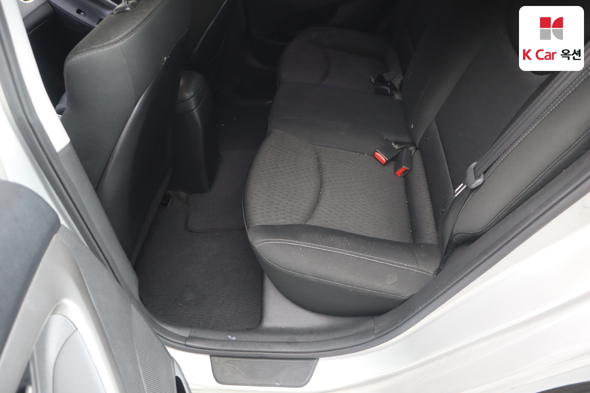 Hyundai Elantra 2012 - Image 22